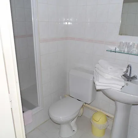 Hotel A L'oree Du Bois Bellerive-sur-Allier